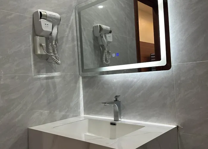 Lê Tâm E678 Hotel 2*